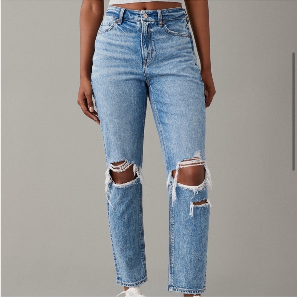 American Eagle Outfitters Light Blue Ripped High Rise Jeans